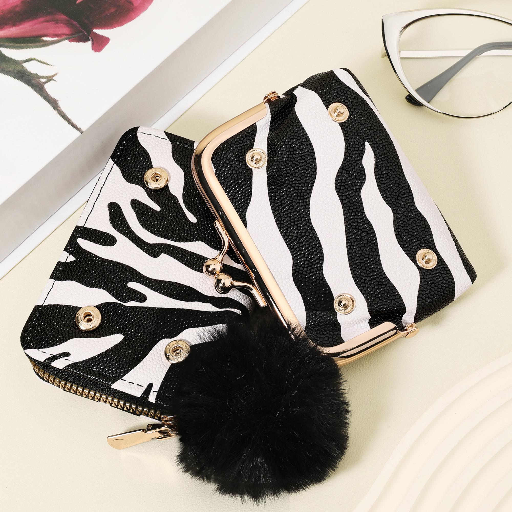 Fashionable zebra print coin w - Zebra Tablet Accessories ulasan dan harga