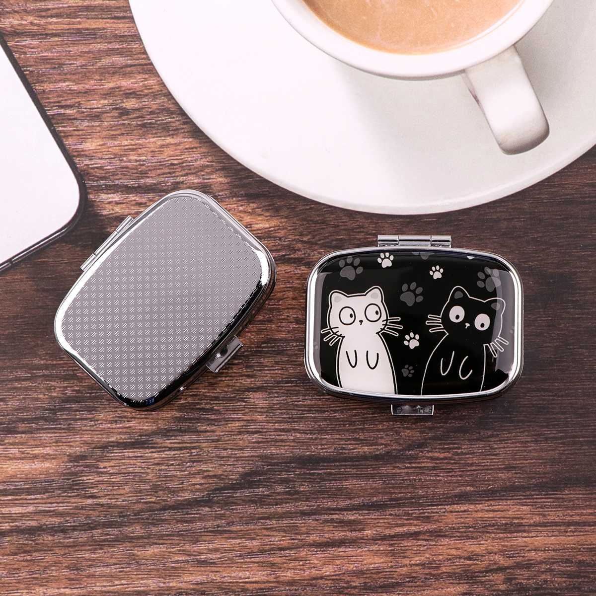 Cartoon Black And White Cat Tr - Essential Tablet Accessories ulasan dan harga
